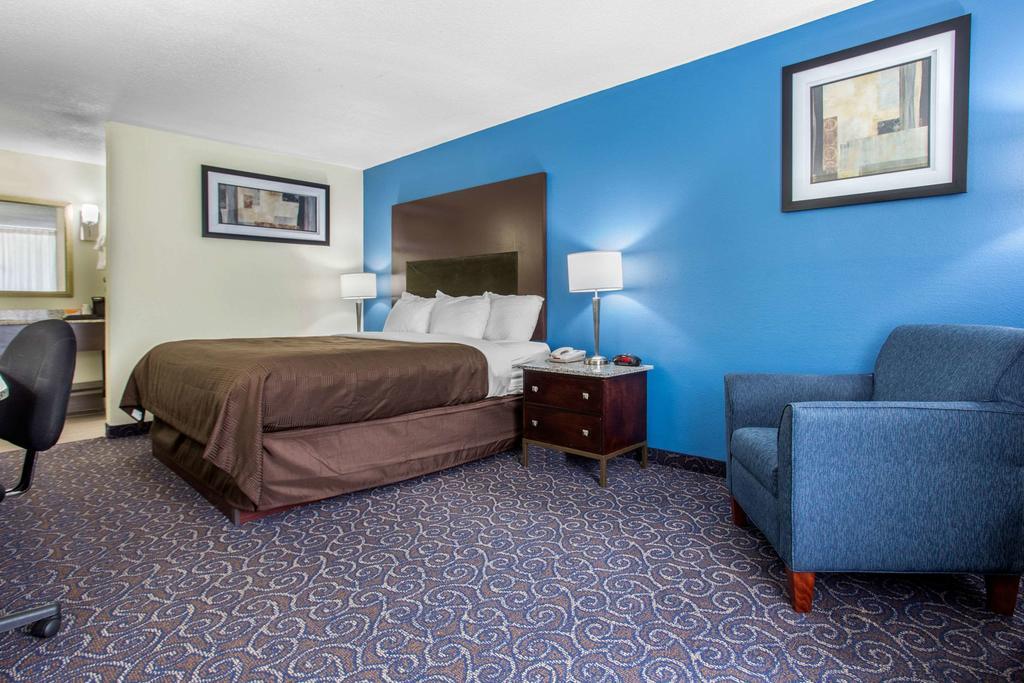 Days Inn And Suites By Wyndham אוקספורד מראה חיצוני תמונה