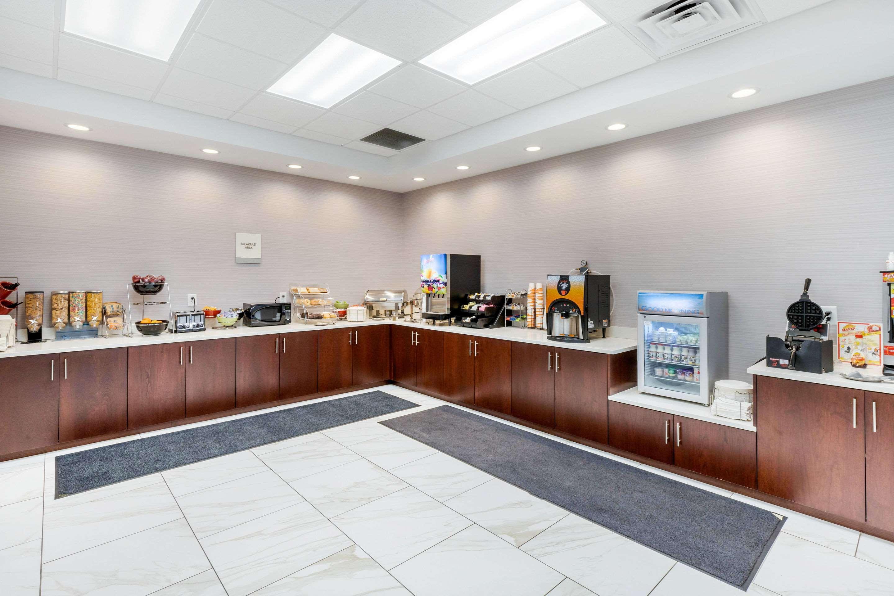 Days Inn And Suites By Wyndham אוקספורד מראה חיצוני תמונה