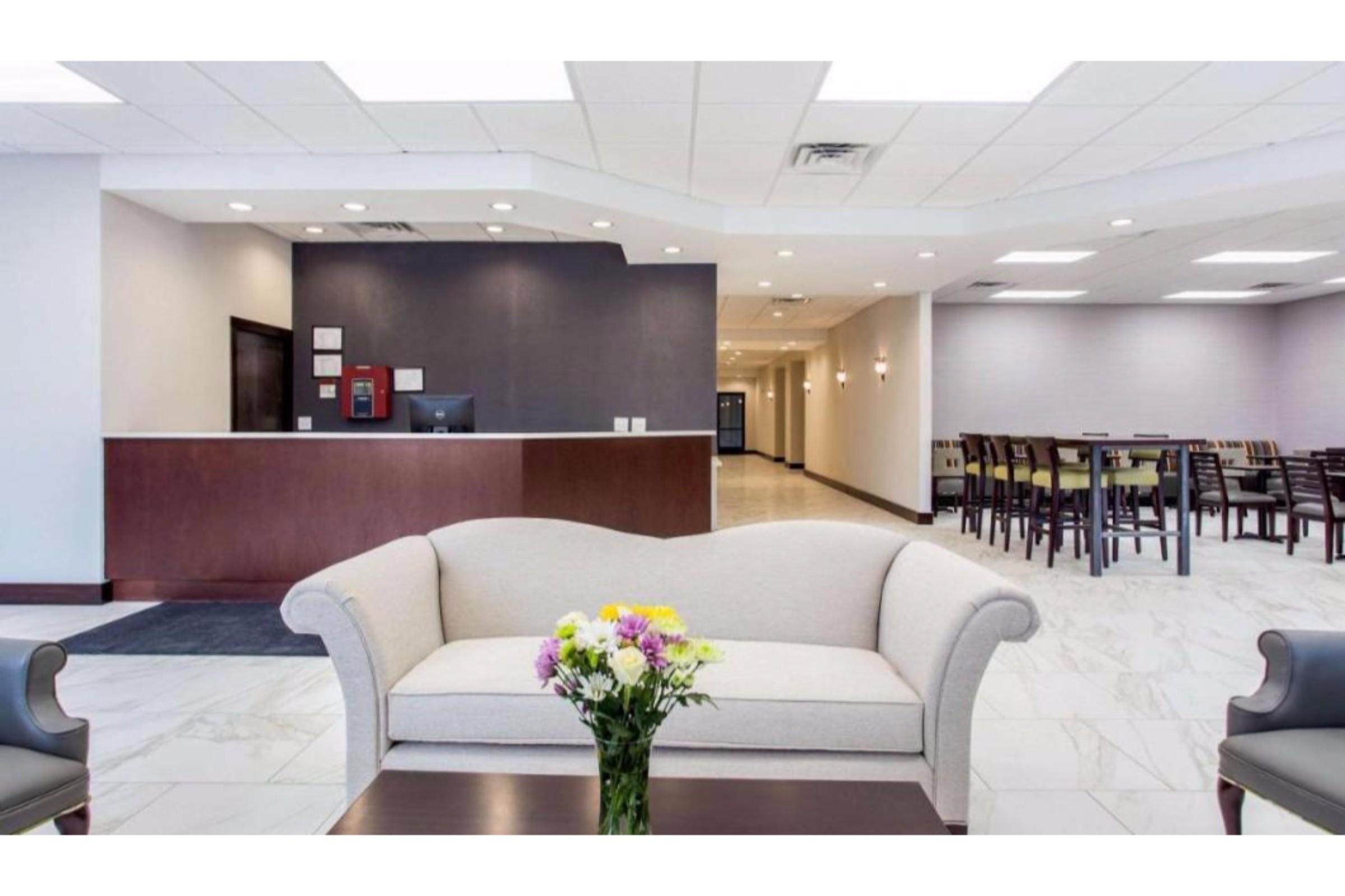 Days Inn And Suites By Wyndham אוקספורד מראה חיצוני תמונה