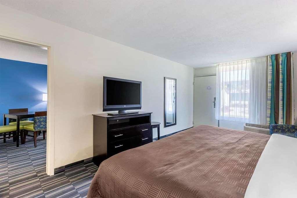 Days Inn And Suites By Wyndham אוקספורד חדר תמונה