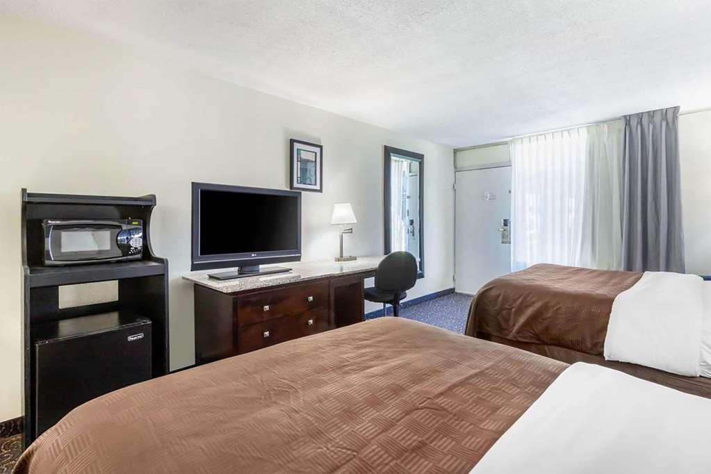Days Inn And Suites By Wyndham אוקספורד חדר תמונה